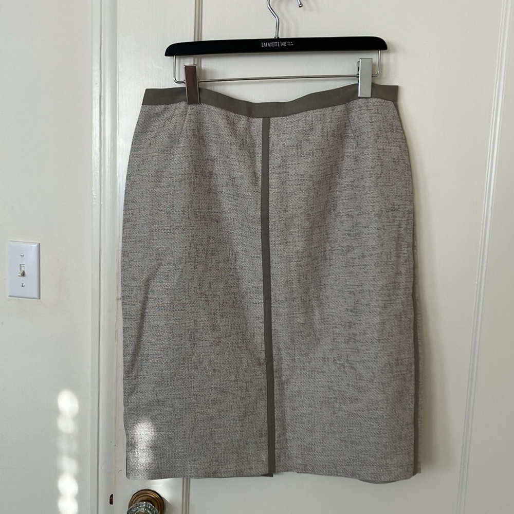 Elegant Lafayette 148 Tweed Pencil Skirt size 14